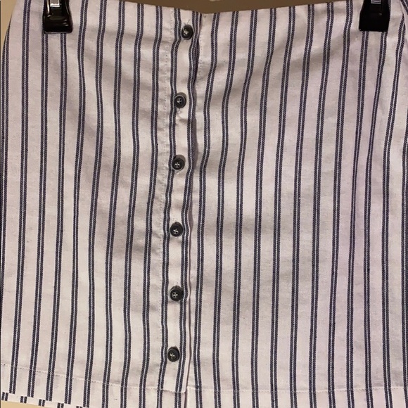 NWT Mini Skirt - Picture 4 of 5